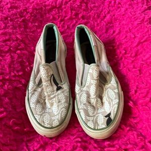Converse Kitty Slip Ons Women’s Size 8.5